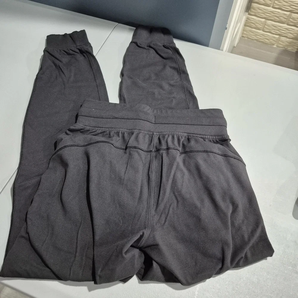 Lululemon Joggers Womens 2 Black Ready to Rulu Pant 29